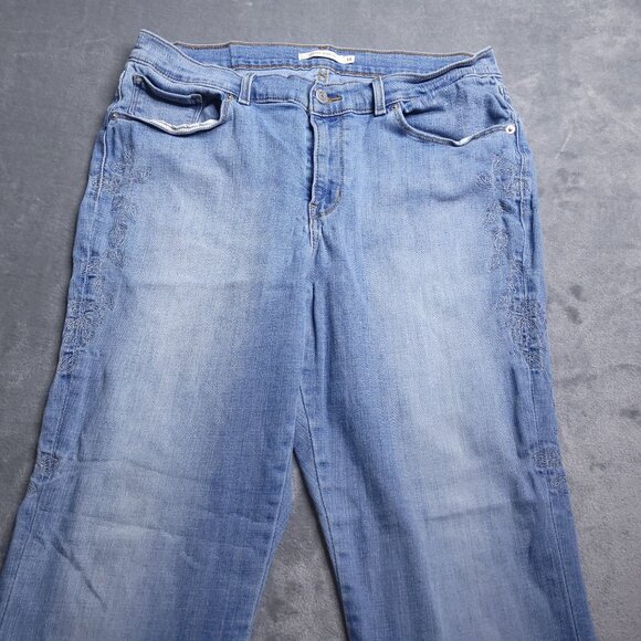Levis Womens Classic Bootcut Jeans 14 Floral Embroidery Light Wash Mid Wash - Picture 6 of 9